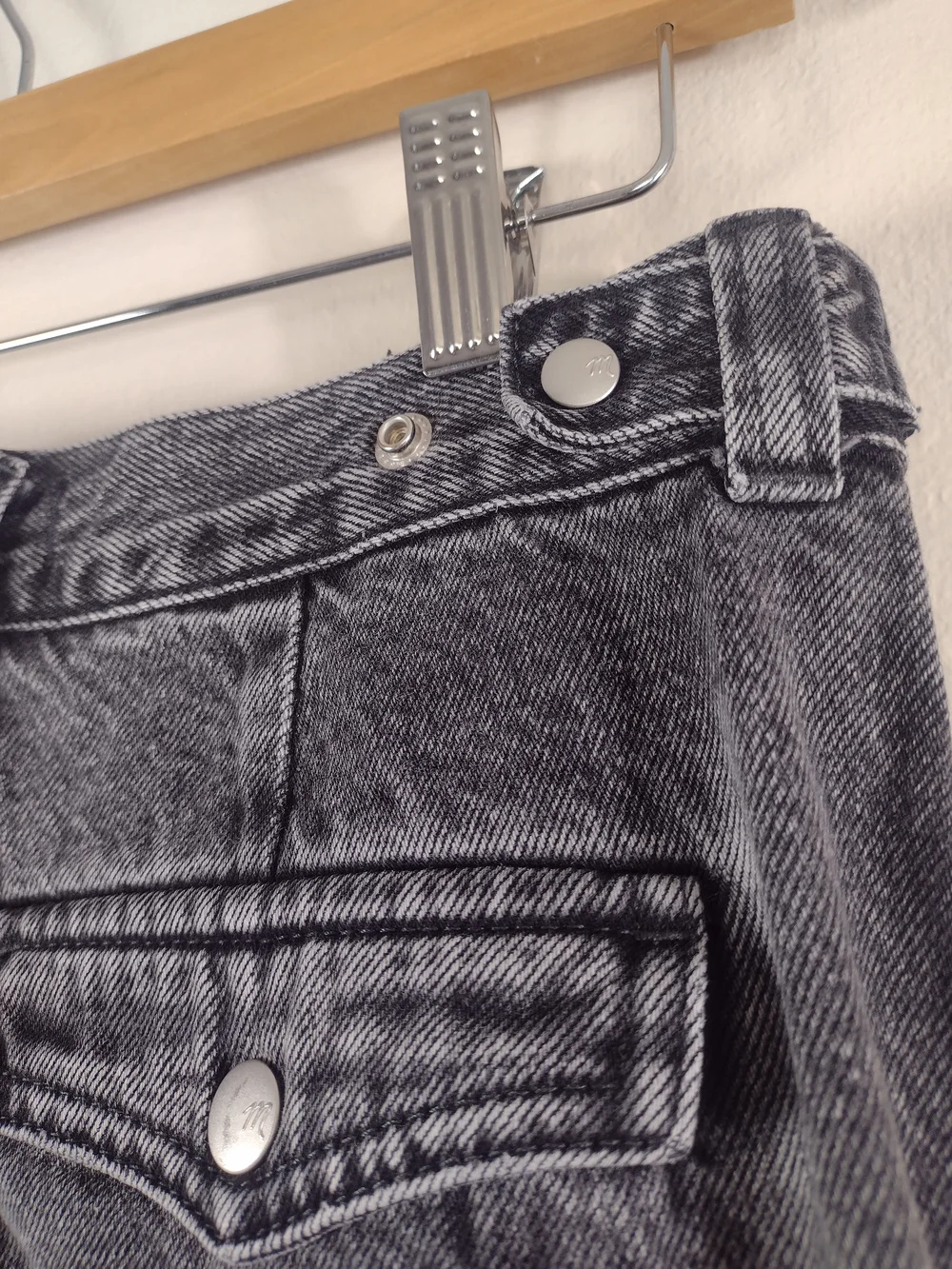 Madewell Washed Black Low Slung Cargo Washed Straight Leg Jeans Size 24